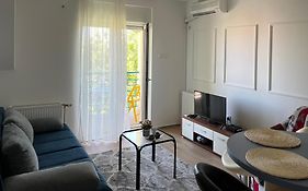 Apartment Vera With Free Garage
