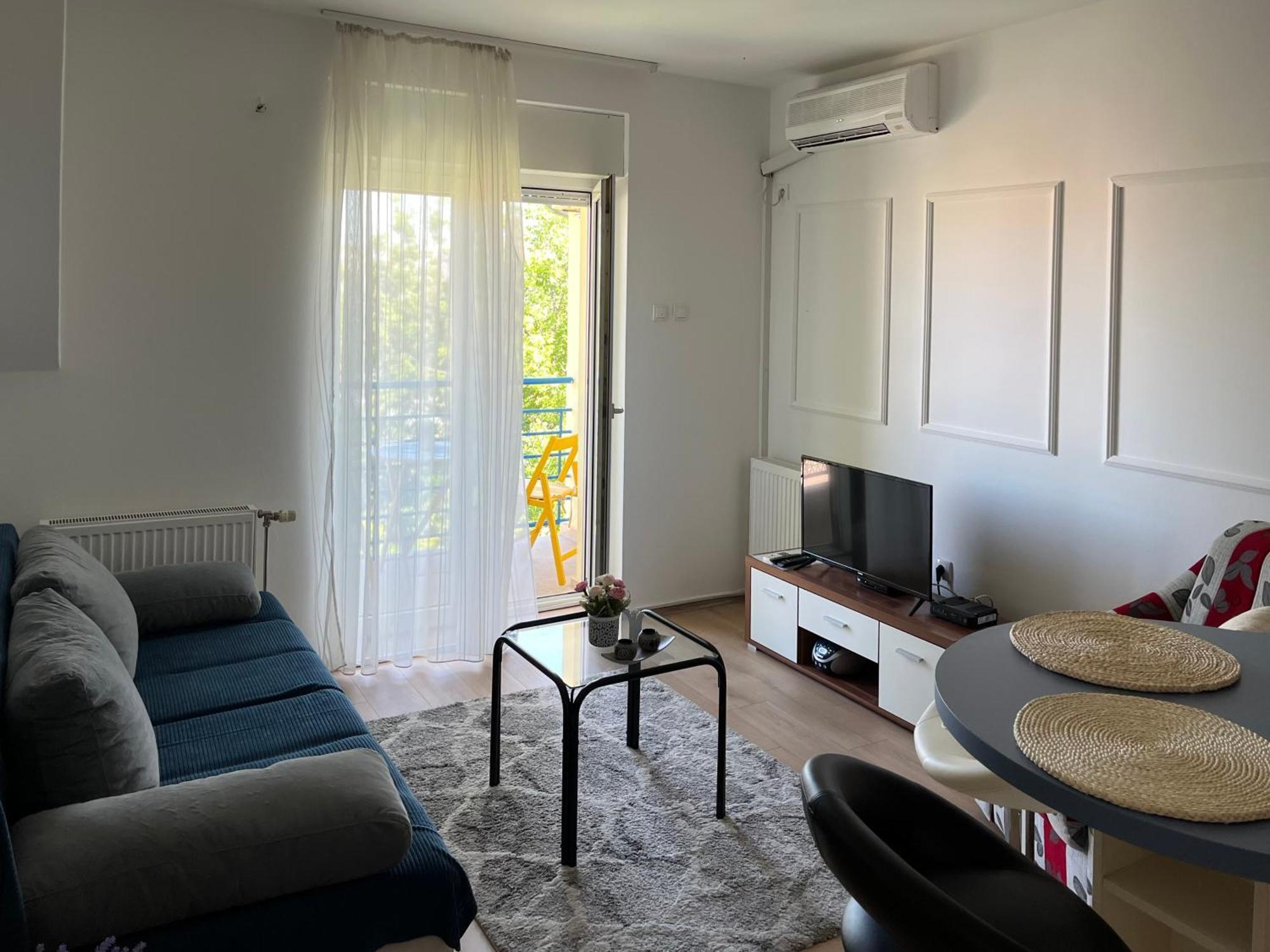 Apartment Vera With Free Garage Нови-Сад Экстерьер фото